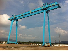 門(mén)式起重機(jī)操作必須具有的條件