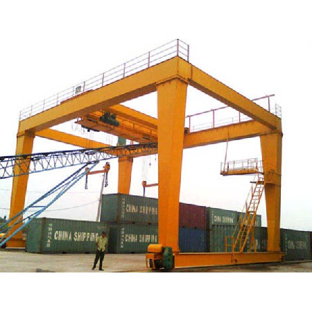 通用門式起重機3