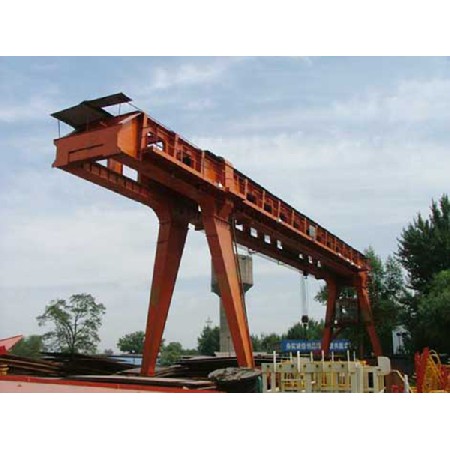 通用門式起重機(jī)