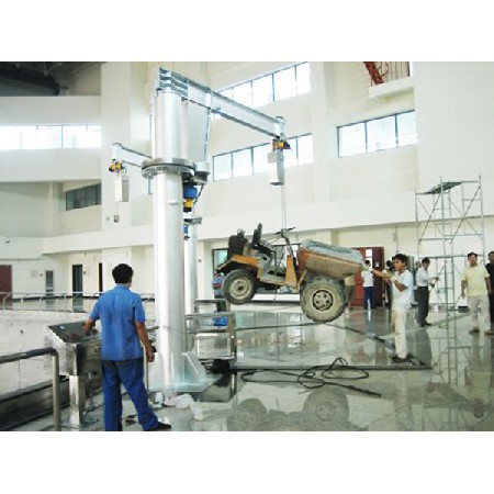 柱式旋臂式起重機(jī)9